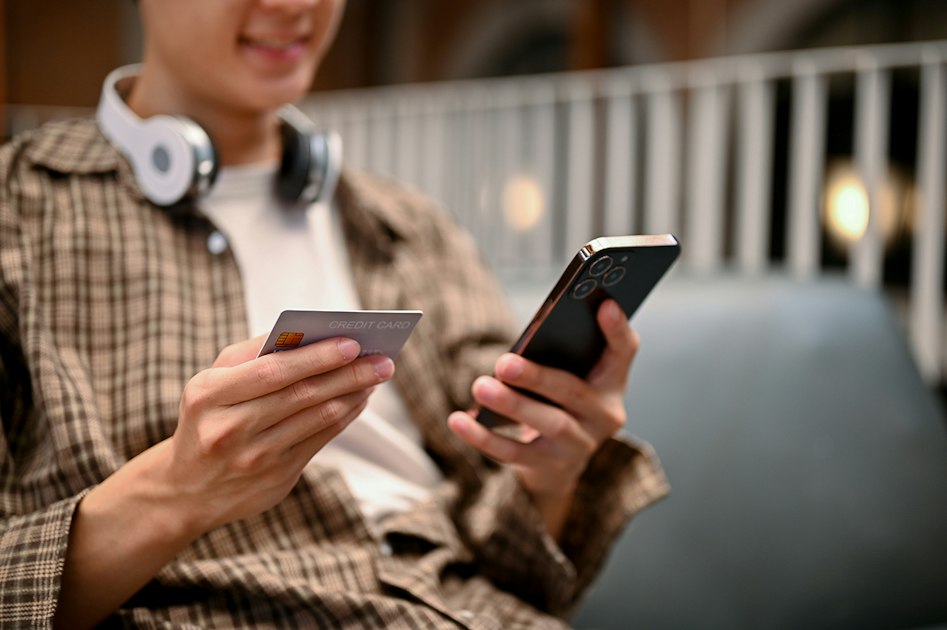 Cheapest SIM-only plans in Singapore (2026): From under $8/mth | WhistleOut