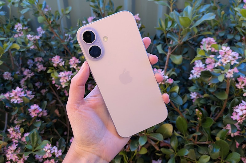iPhone 17 review Singapore: Best of the bunch